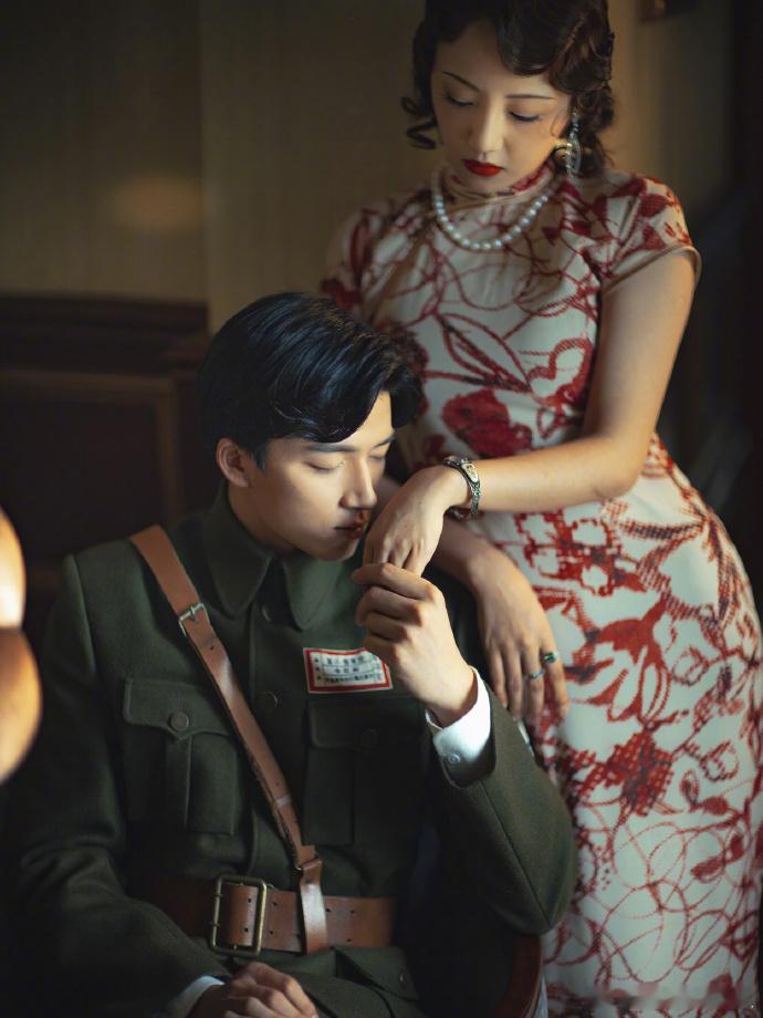 王星越吴佳怡暗影侦探开播于正宣传王星越吴佳怡暗影侦探  王星越吴佳怡《暗影侦探》