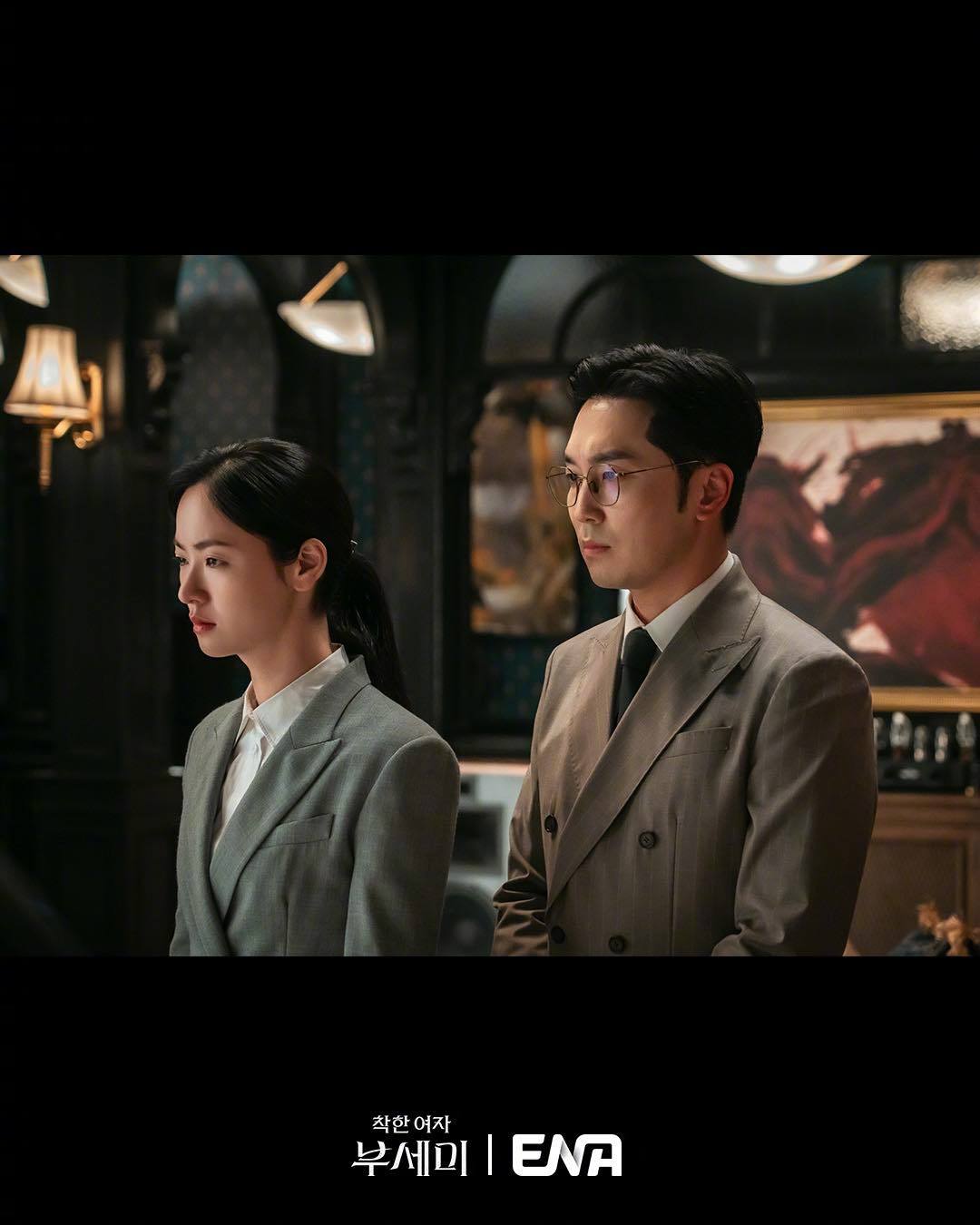 ENA新月火剧善良的女人夫世美 公开全汝彬[超话]徐贤宇[超话] 剧照。该剧讲述