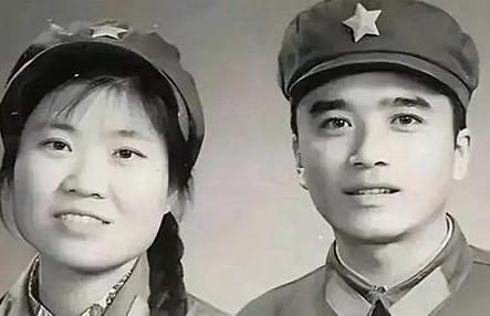 1972年，21岁的知青李文忠救了一名11岁的落水女孩。令人没想到的是，女孩上岸