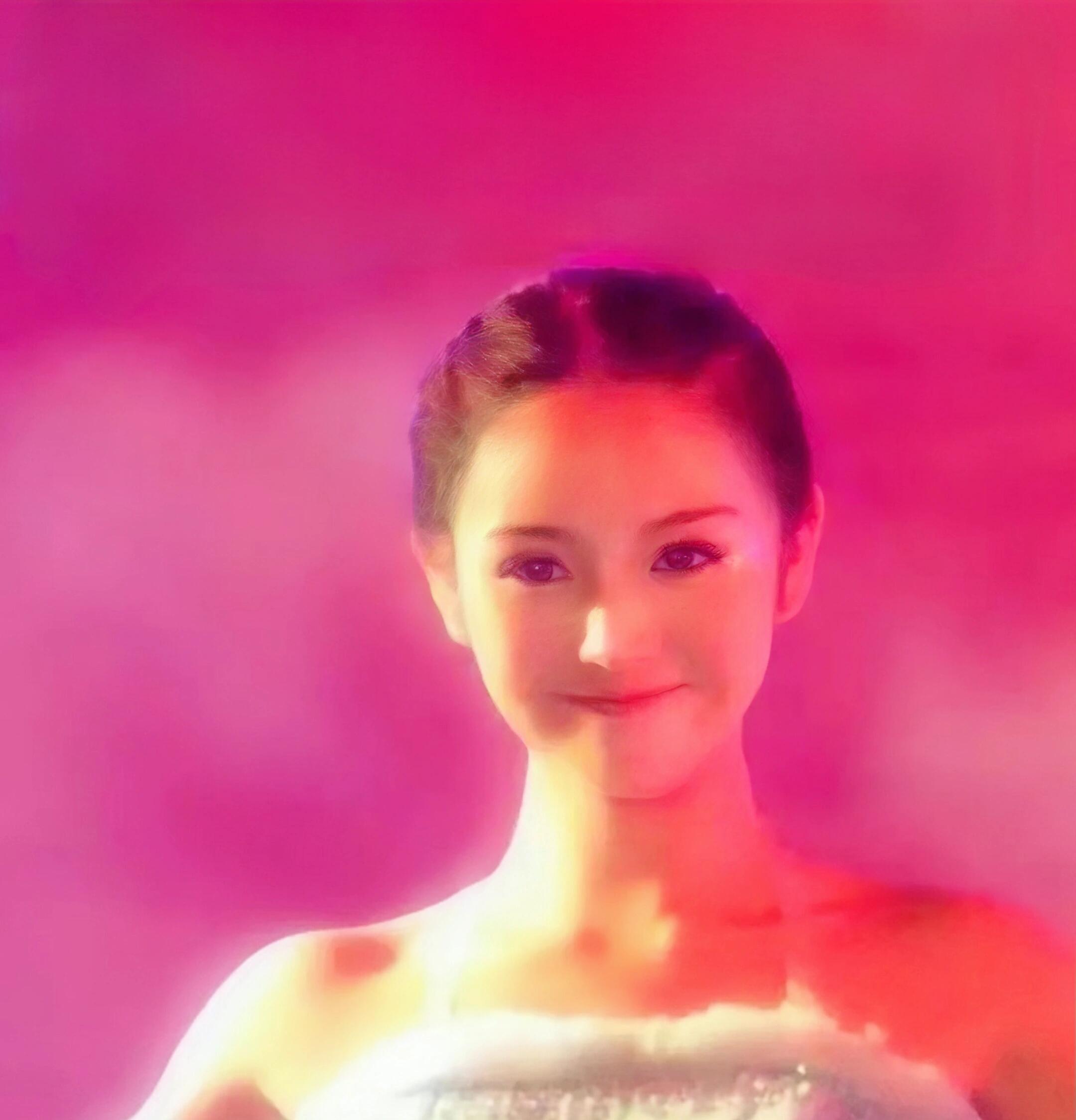 考古田曦薇2014年的表演照片 好漂亮一颗小卤蛋