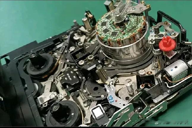 日本“神摄”传奇：昔日辉煌，今朝“夕阳红”

想当年，日本那“大国重器”摄像机，