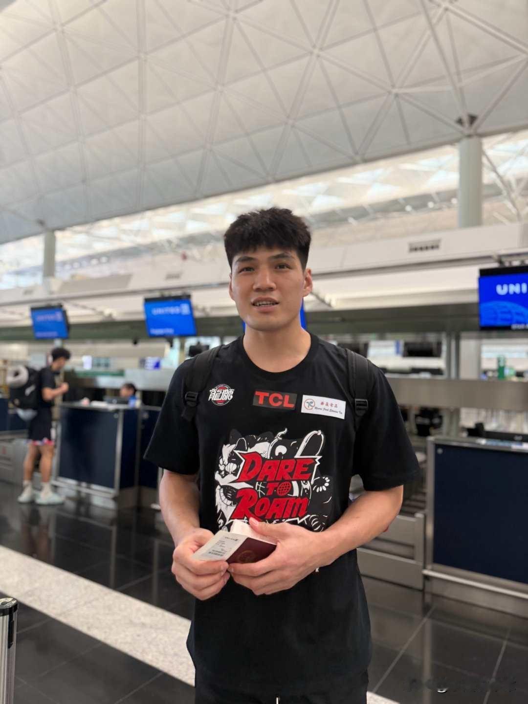广州队出征NBA季前赛，6外援+8本土球员

近日广州队已经出发前往美国备战NB
