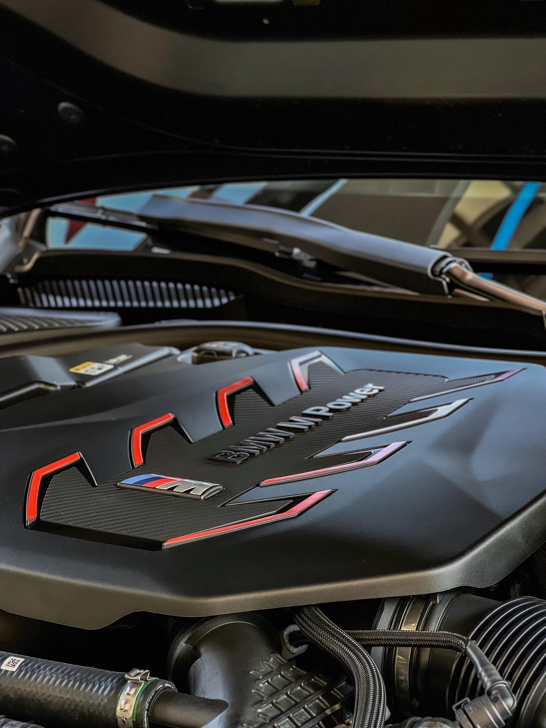 好消息带V8，坏消息绿牌大V8。