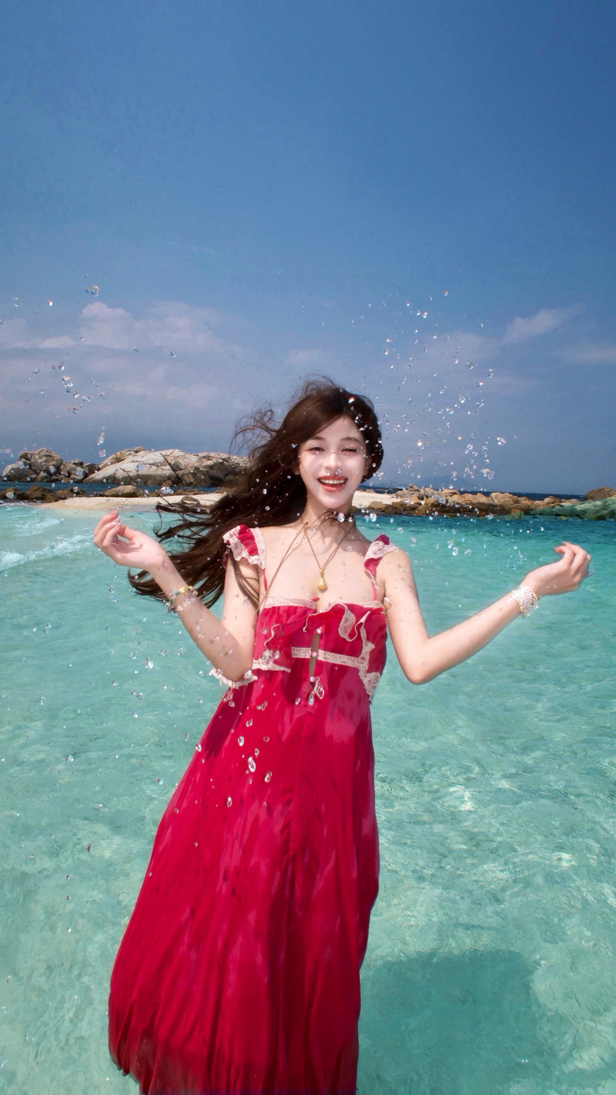 海岛日记🏝️  村上春树说： “站在海边时 心里多余的东西仿佛都会融...