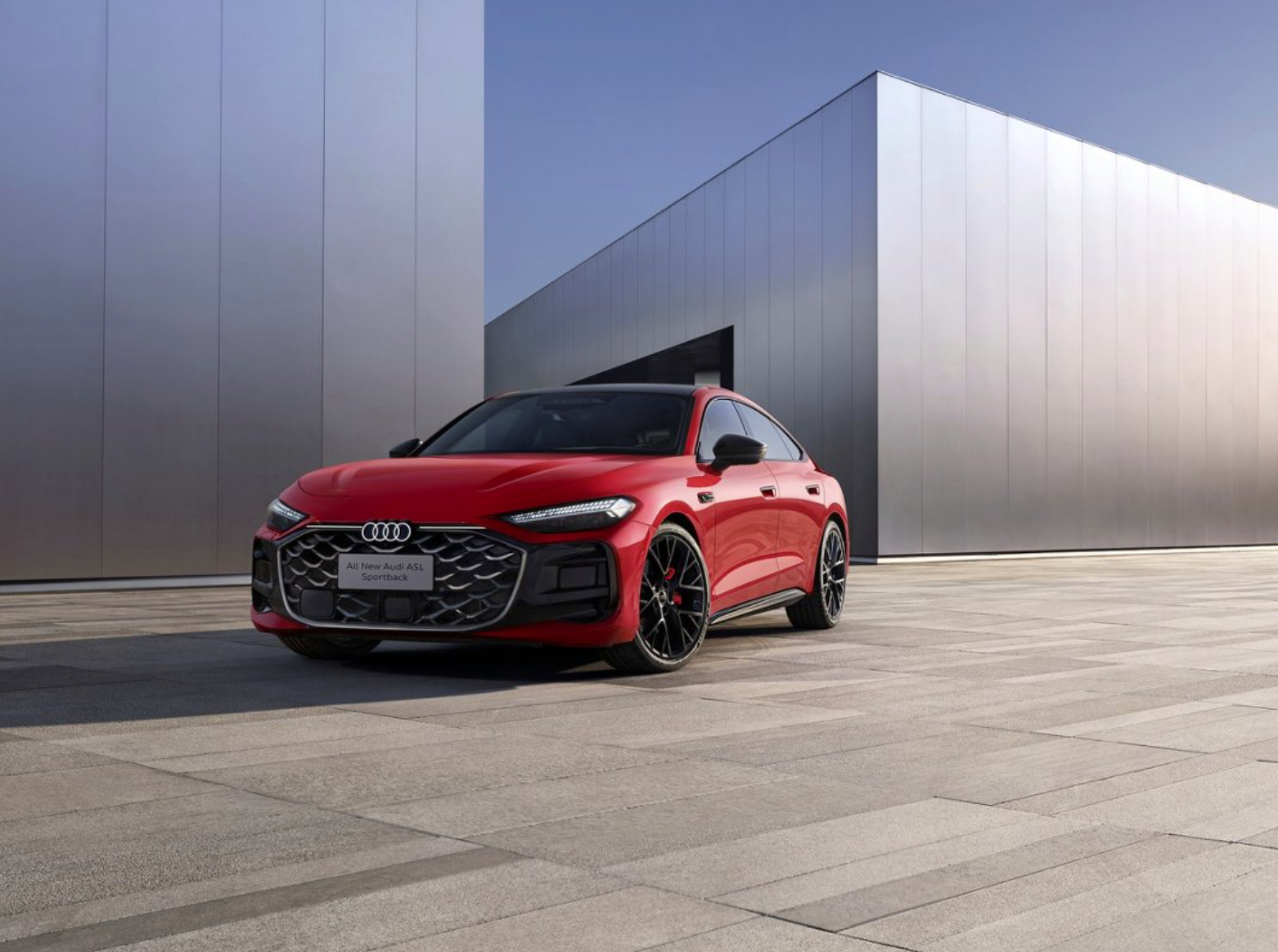 冷知识：今年F1，奥迪还真不是第一次摸这赛道——八十多年前它就在F1的"前身赛事