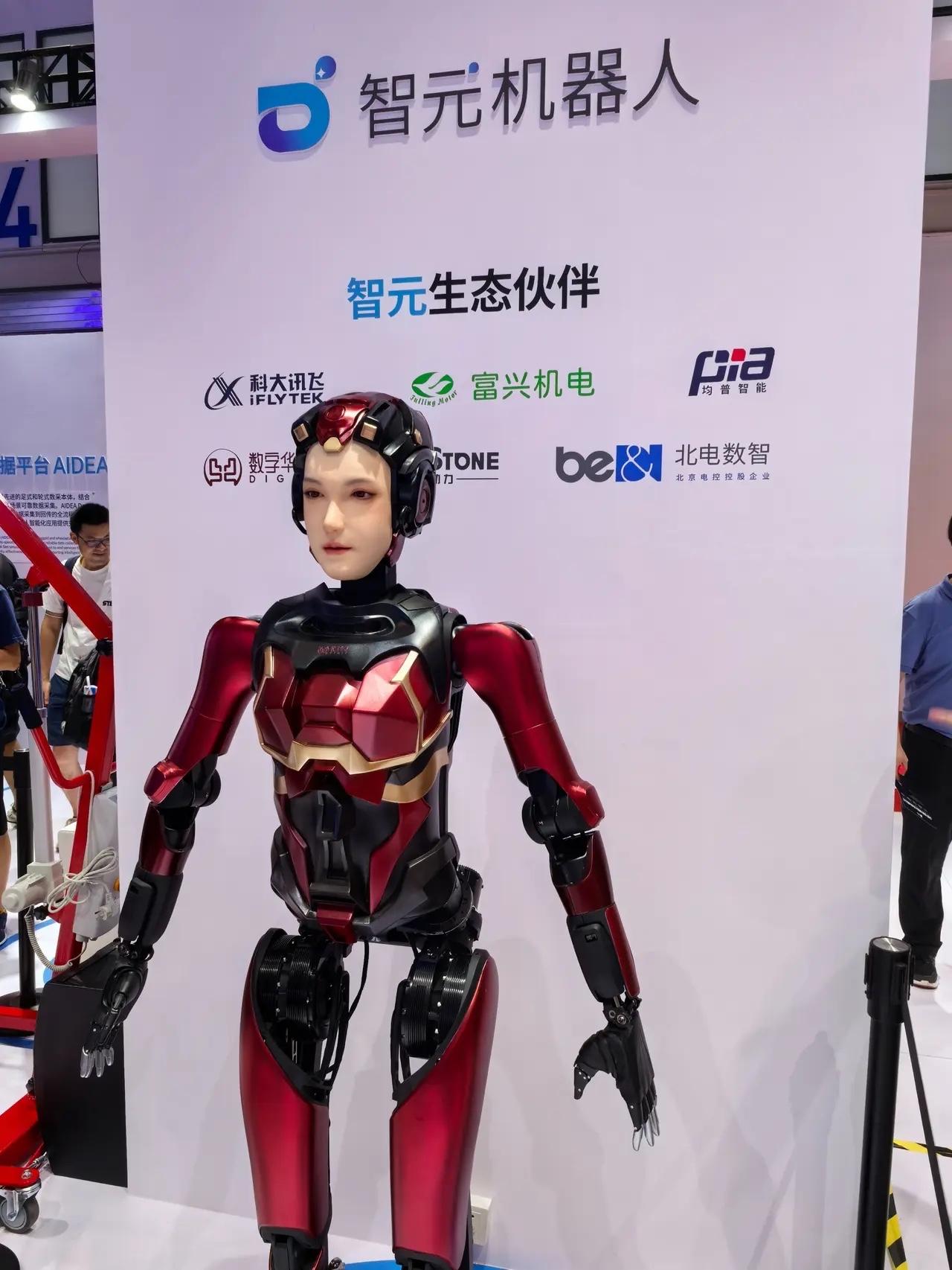 智元这次把“娇贵精”变成了“万能工”——不用改产线、不用调夹具，机器人自己在真实