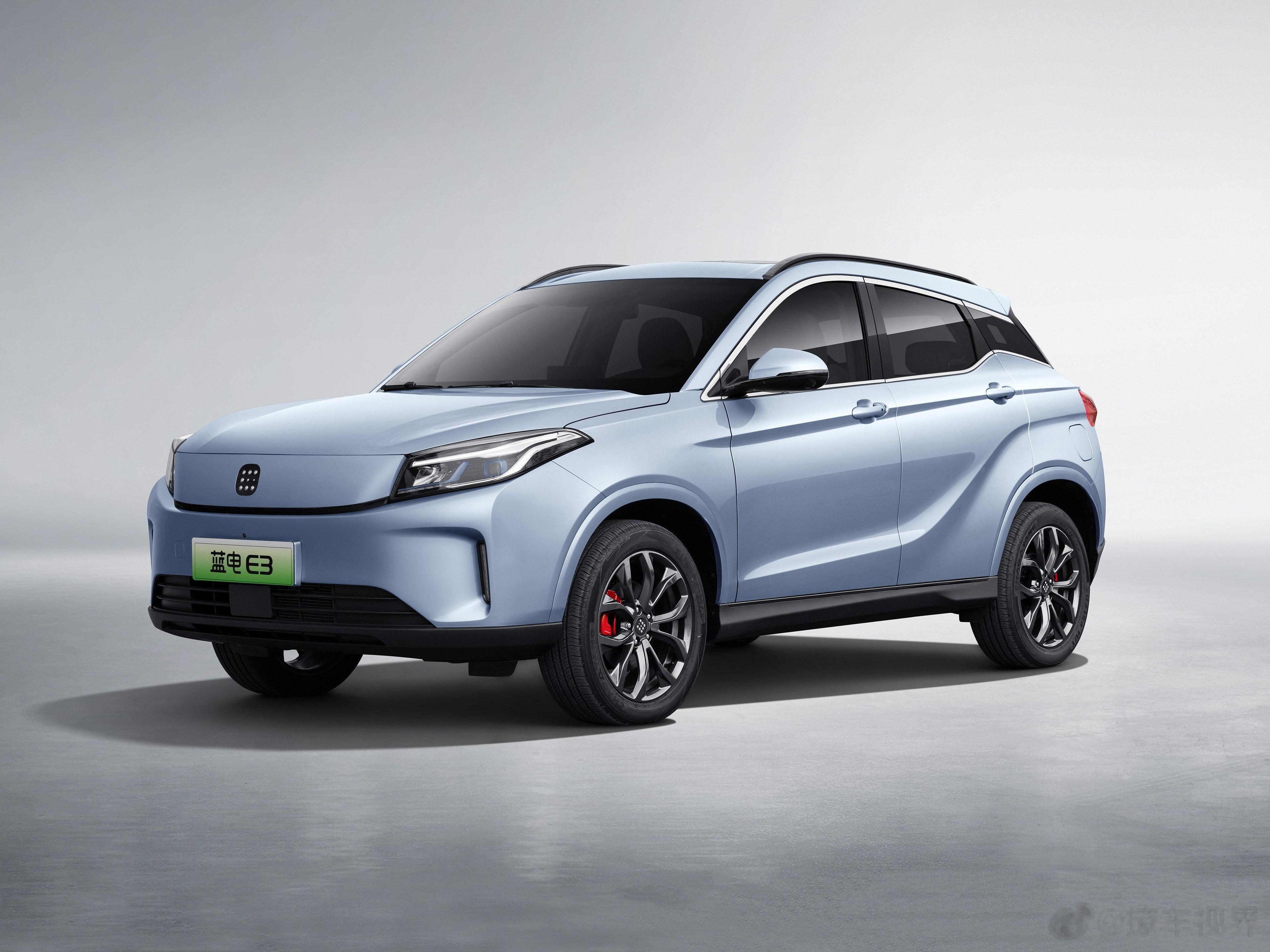 近日，赛力斯集团旗下蓝电E3正式上市，2款车型售价为13.98万元（舒适版）和1