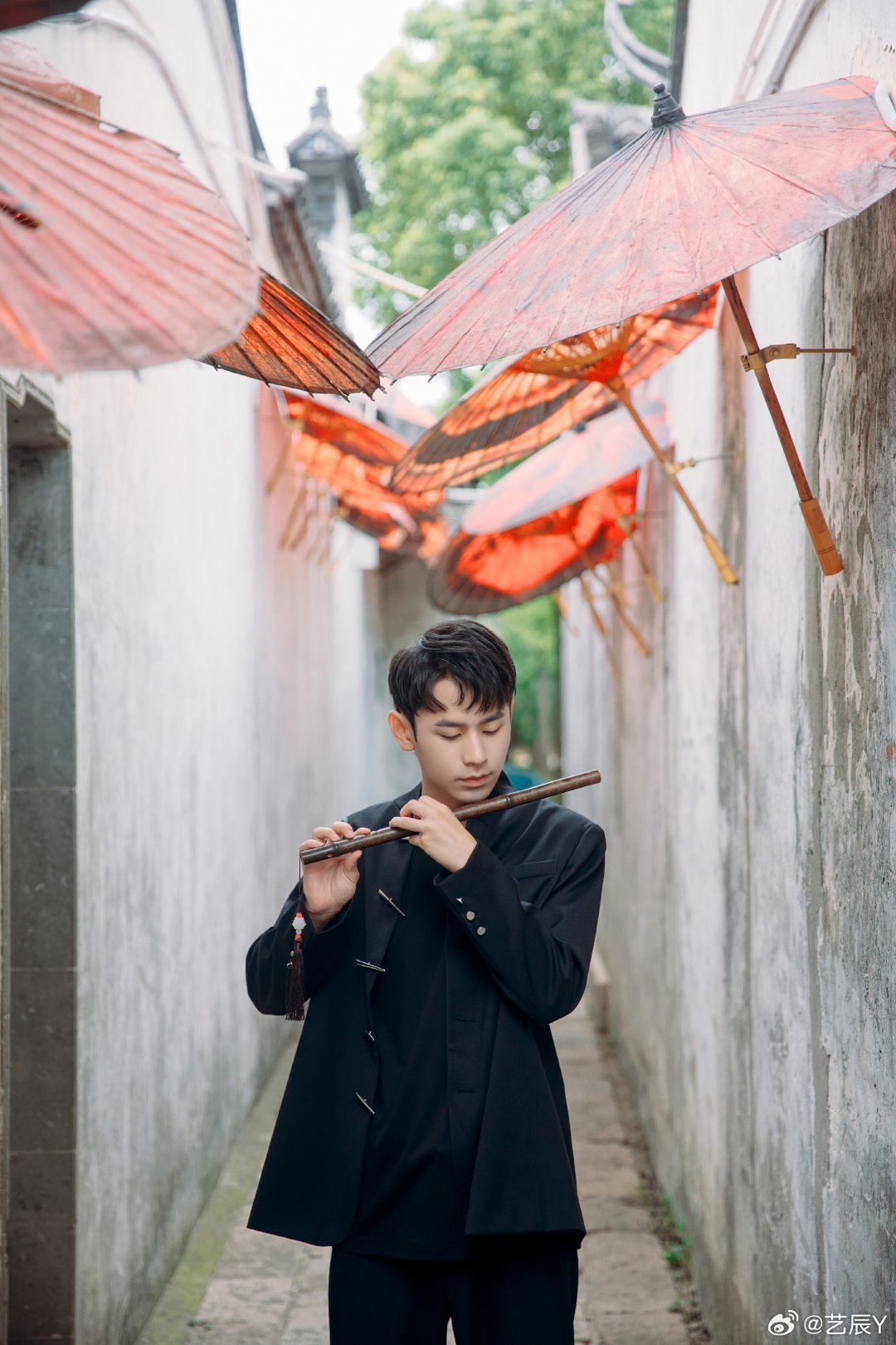 无畏NoFear 🍑心光自为引多远都无畏 把烦恼揉碎在风里，带着笑容，奔赴下一