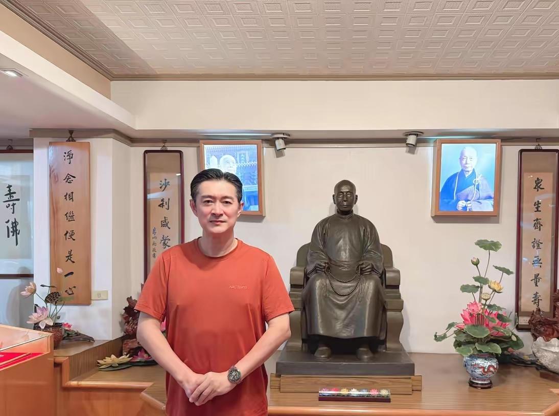 当下什么样的人最舒服
 
《当下什么样的人最舒服》
 
真不是吹，当下最舒服的人