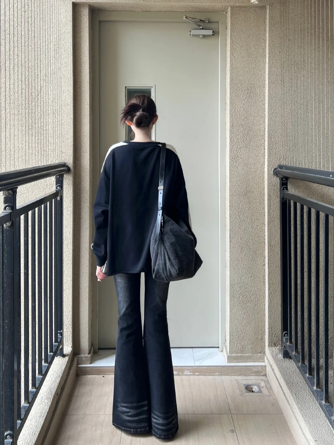 难道背影好看的正面都一般！