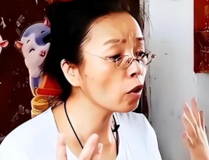 “不给1500万，这屋子我绝对不答应拆！”2010年广州那位贪心的“钉子户”梁蓉