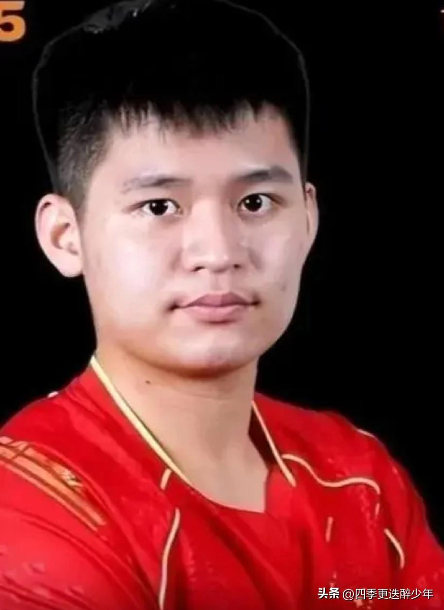 WTT澳门大奖赛男单1/16决赛，林诗栋VS高成睿。
林诗栋好样的，瑞典大满贯赛
