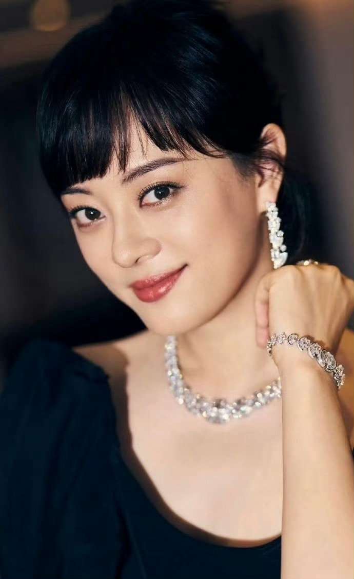 期待孙俪疯狂好六夜曝孙俪参加疯狂好六夜 一年一度疯狂好六夜又要来啦线索里有《甄嬛
