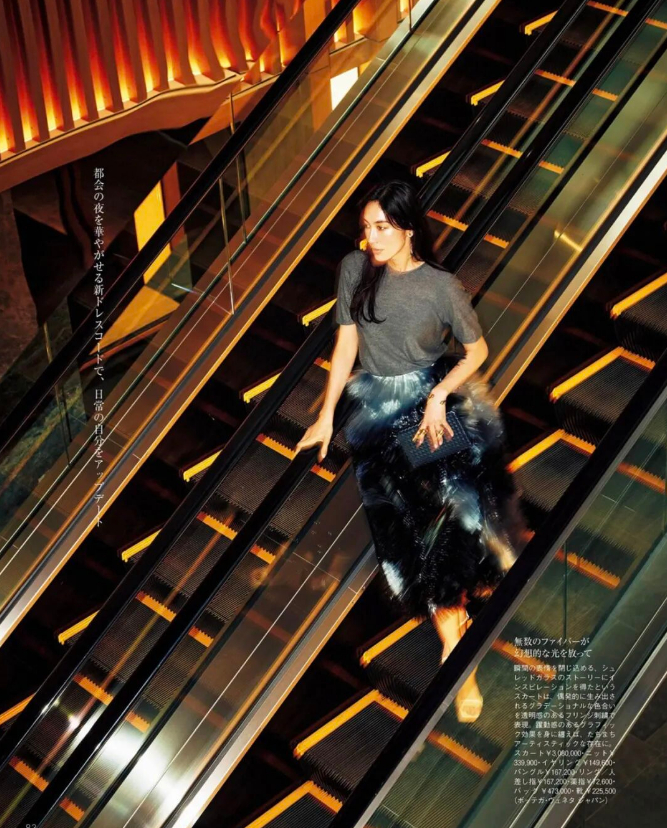 笑容点亮了城市的夜空⭐ 