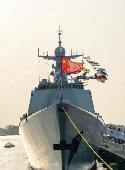 无论是中国的导弹，还是中国的航母，日本都不怕。日本怕的只有两点，一是中国的继续加