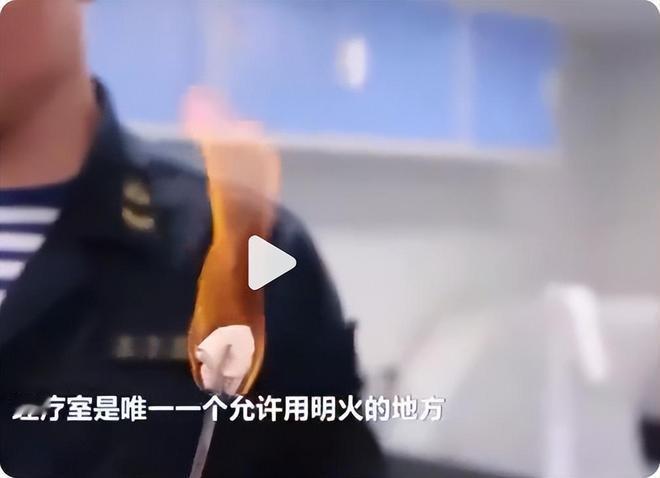 福建舰的“明火特权”太好嗑了！全舰唯一能用火的地方不是厨房，竟是理疗室，拔罐、艾