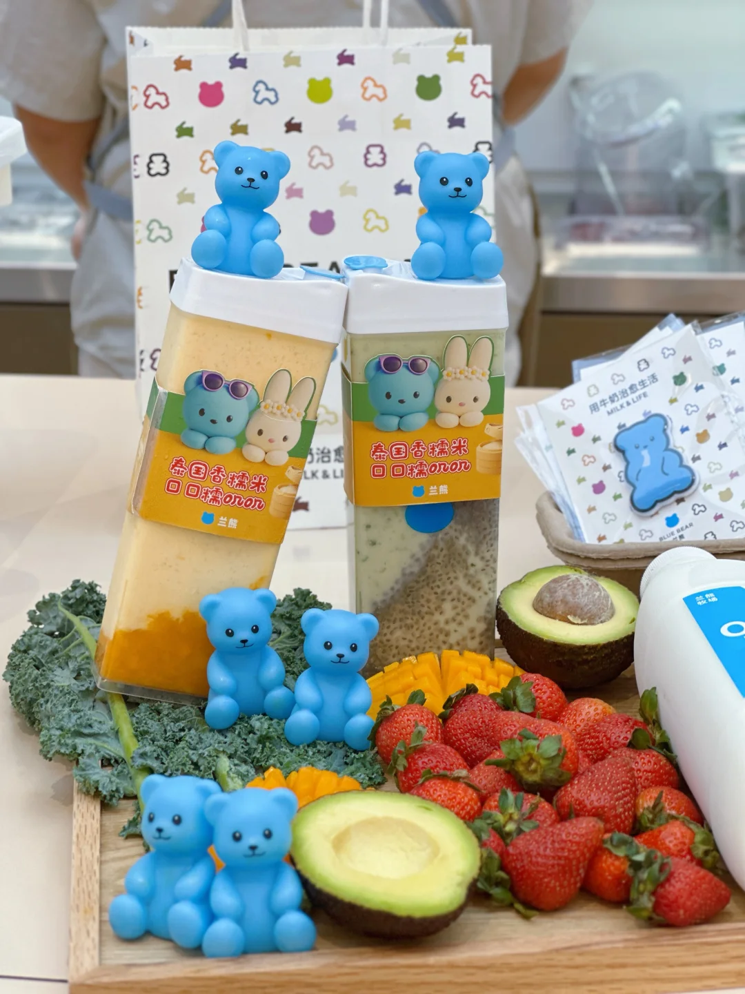 秋天的第一杯糯叽叽酸奶！咋滴让我嚼着喝⁉️