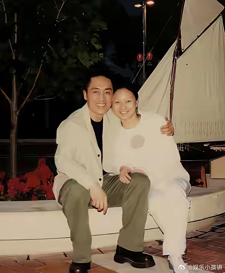  从巩俐到陈婷，张艺谋的家庭：前妻女儿多才多艺，现家儿女长相成焦点 ​​​