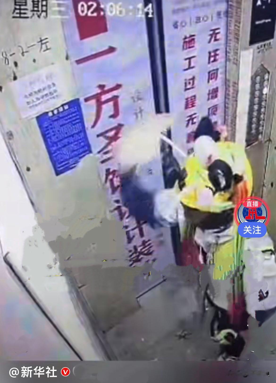 近日，云南大理宾川凌晨两点，整座城市安安静静，家家户户早已熟睡，外卖小哥王宏琨还