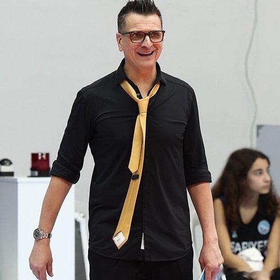 - 过去两年意大利球队在欧冠联赛中占据主导地位，但今年显然力量平衡发生了逆转，土