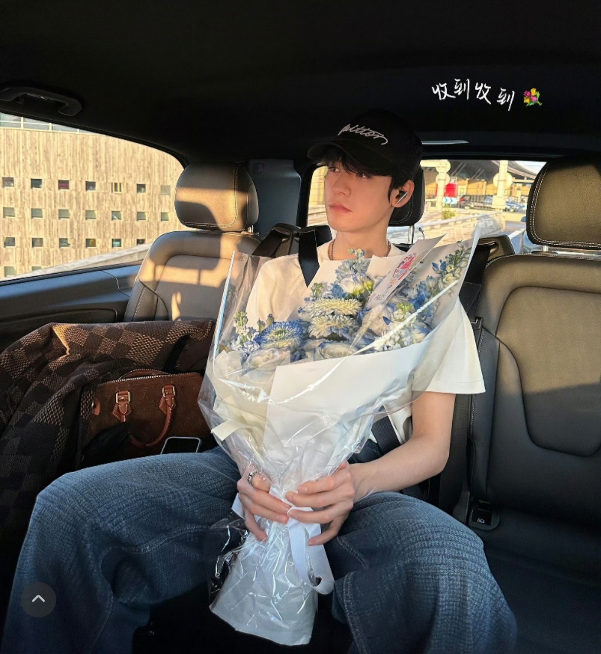 龚俊在巴黎到底干了多少事🍄龚俊凤舞九天 时尚龚皇！办事效率高！牛人！！来期待男