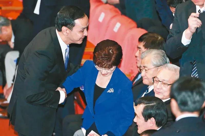民主党换拜国民党也曾“换柱”    但还是输了大选

美国总统拜登宣布退出202