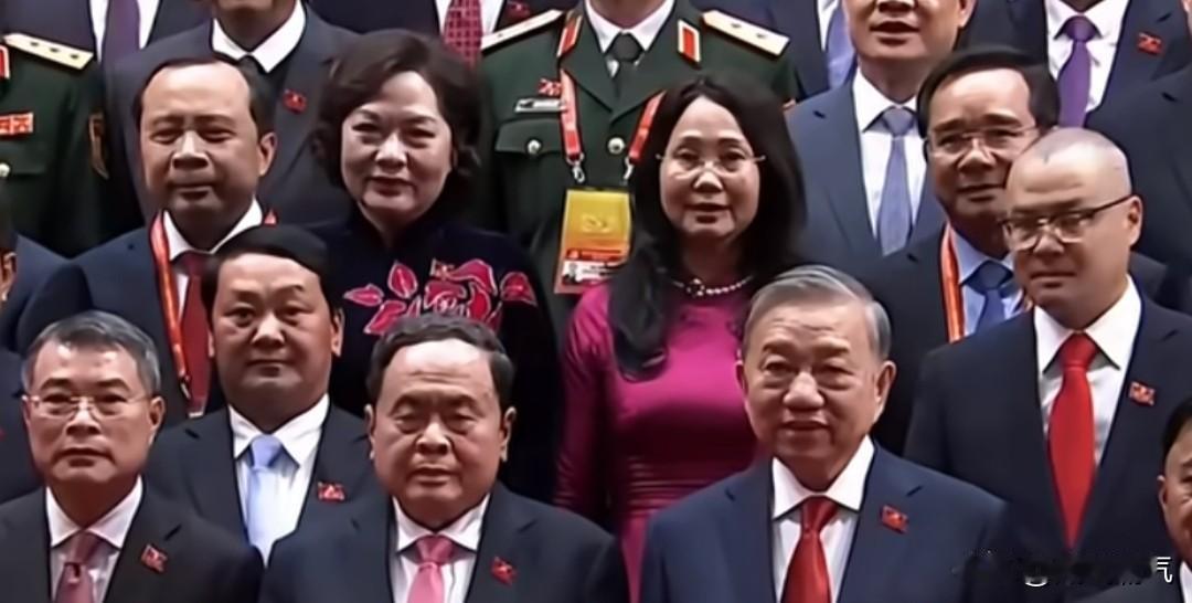 8月31日大限，越南突然对全国国企下死命令，一场大洗牌开始了
 越南政府签发第5