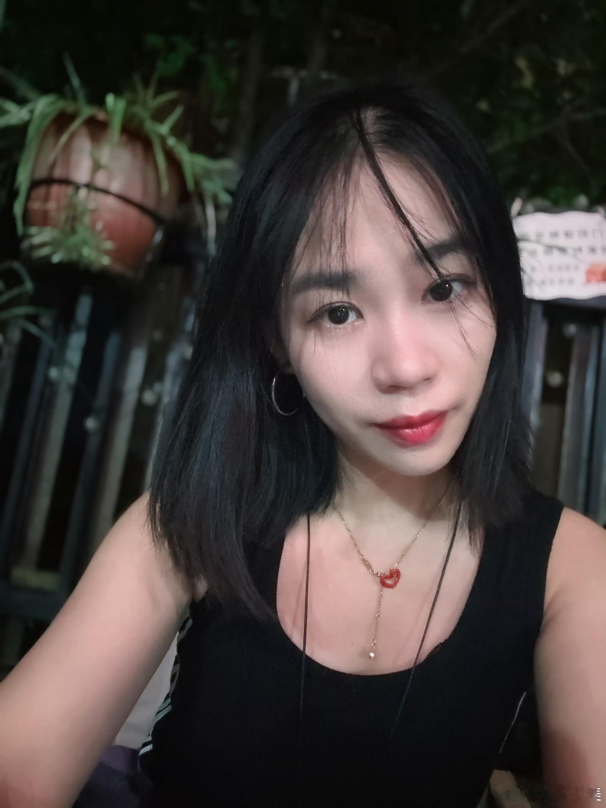 我与我的骄傲，倔强和解我根本不需要任何人的理解就让我成为一个未解之谜 