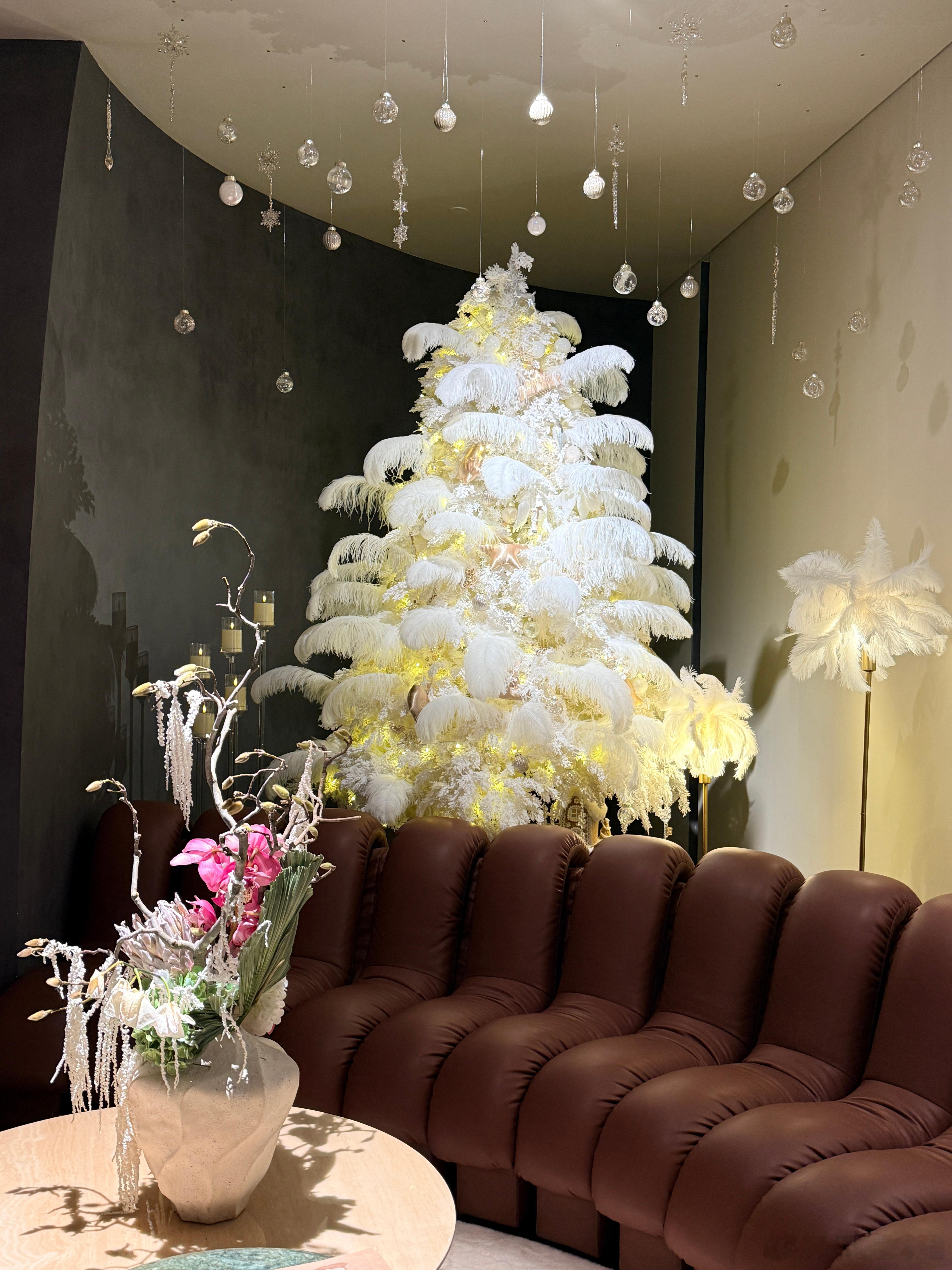 和闺蜜约了去洗浴搓澡，水果自助里的榴莲品质也太好了吧～另外你们体验过铜壶烫屁股吗