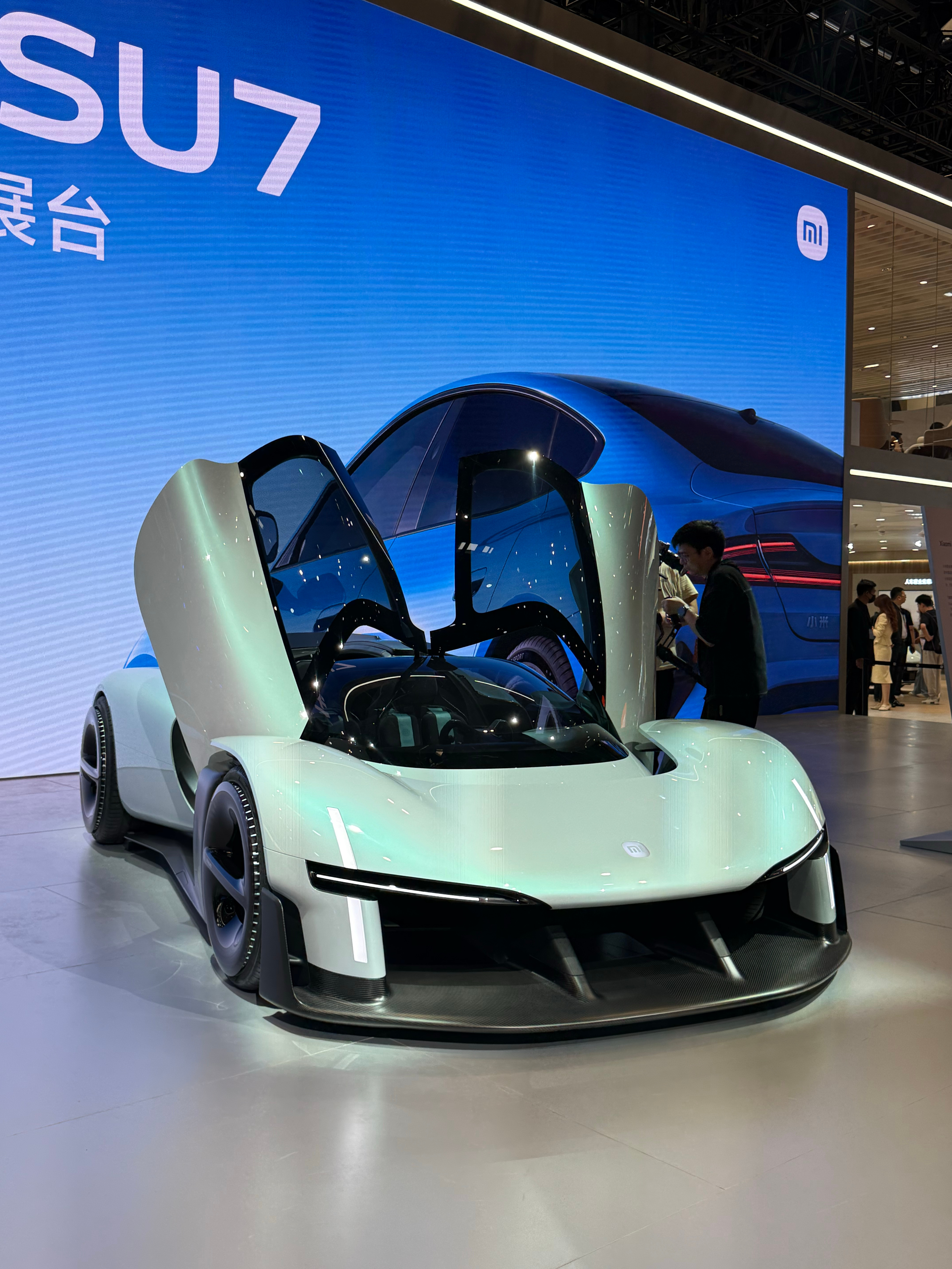 小米Vision GT太帅了，简直个视频里看到的一摸一样