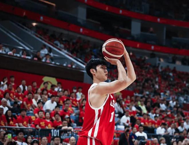83-78！中国男篮热身赛战胜乌拉圭队。这是郭士强最近集训之后的又一次检验，目前