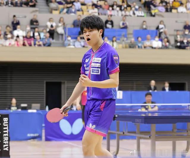 【日媒】田中佑汰夺冠后激动落泪含泪夺冠：想对新婚妻子说声谢谢，夺冠的喜悦也因此加