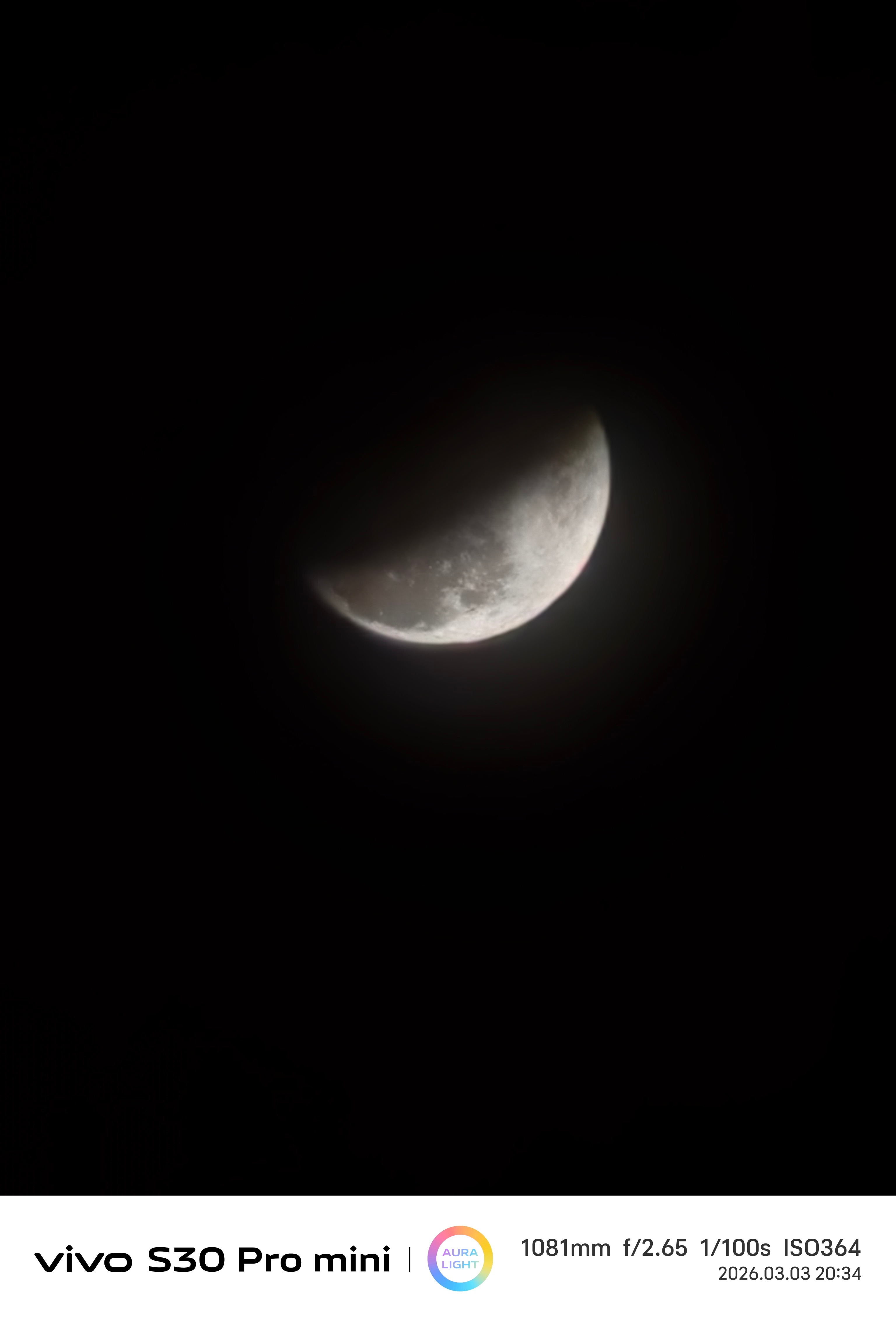 天气确实差强人意，不过也挺好看，大家元宵节快乐，吃元宵了吗各位 v单拍血月