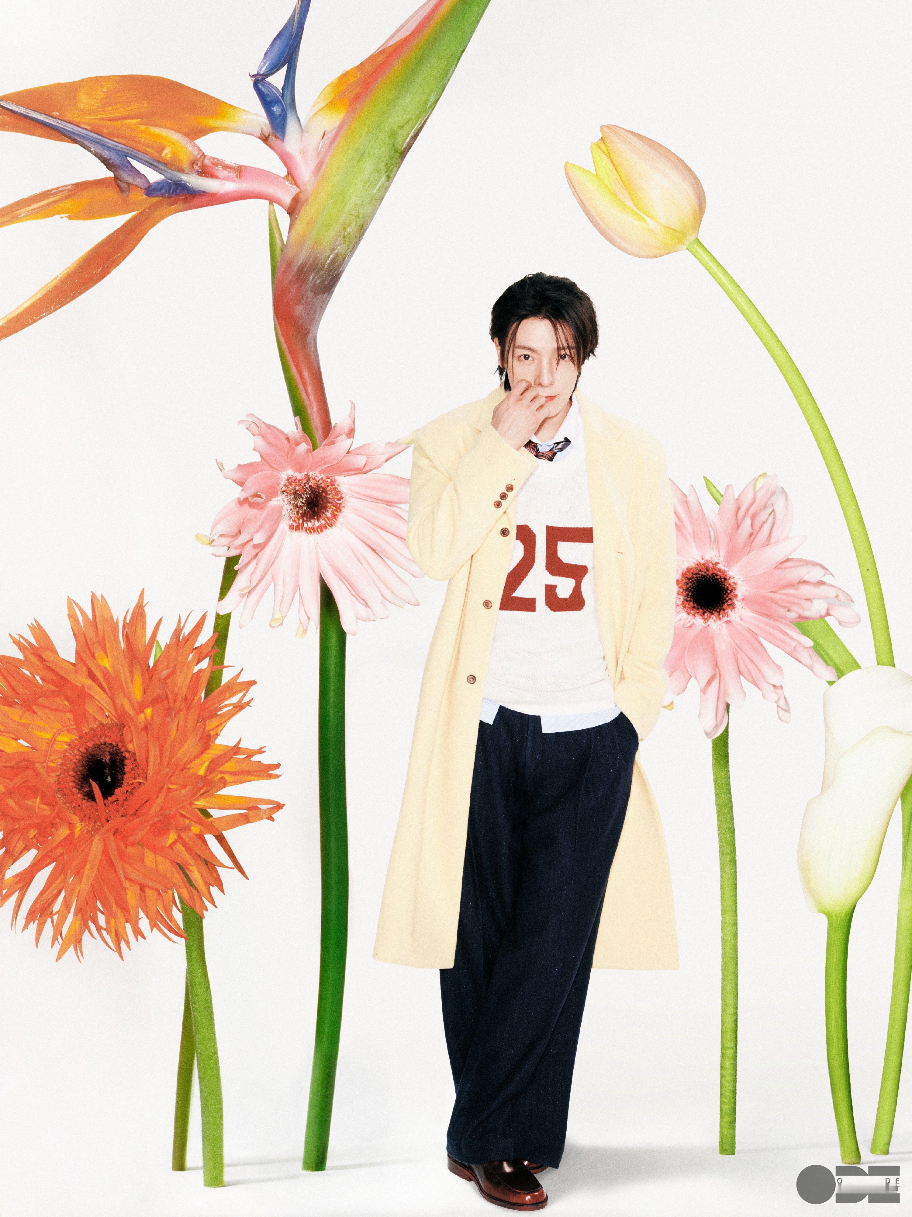 “CB百蓝_。260408 D&E official更新李东海 相关：DONGH