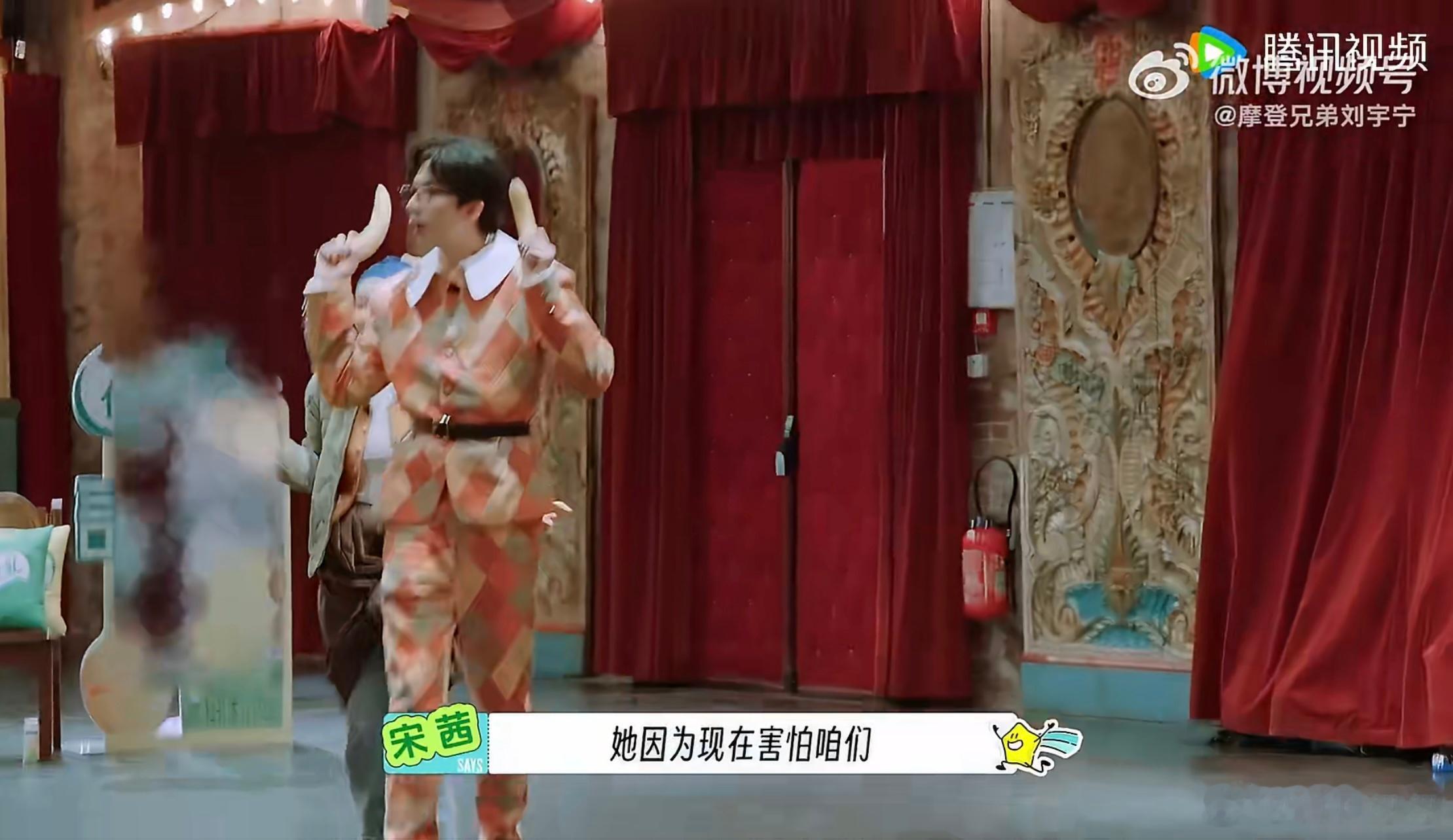此男不适合演偷感很重的杀手。个儿太高，人儿太帅，估计一单也没成。 