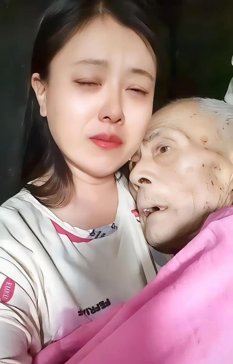 这是发生在河南商丘的暖心故事：病重老人弥留之际想喝一碗面汤，女儿接连碰壁，三家店