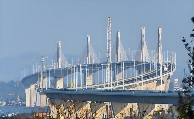 这算不算是顶级阳谋？原来修建厦金大桥这事，台当局是不同意的，但我们这边是照修不误