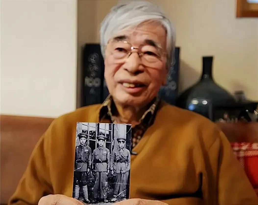 1948年，一个日本人改名换姓，并谎报自己是中国国籍，随后加入解放军。在辽沈战役