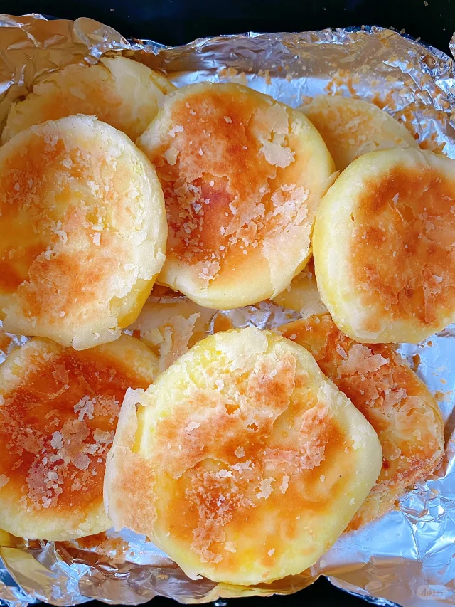 空气炸锅加热剩下的糖酥饼!