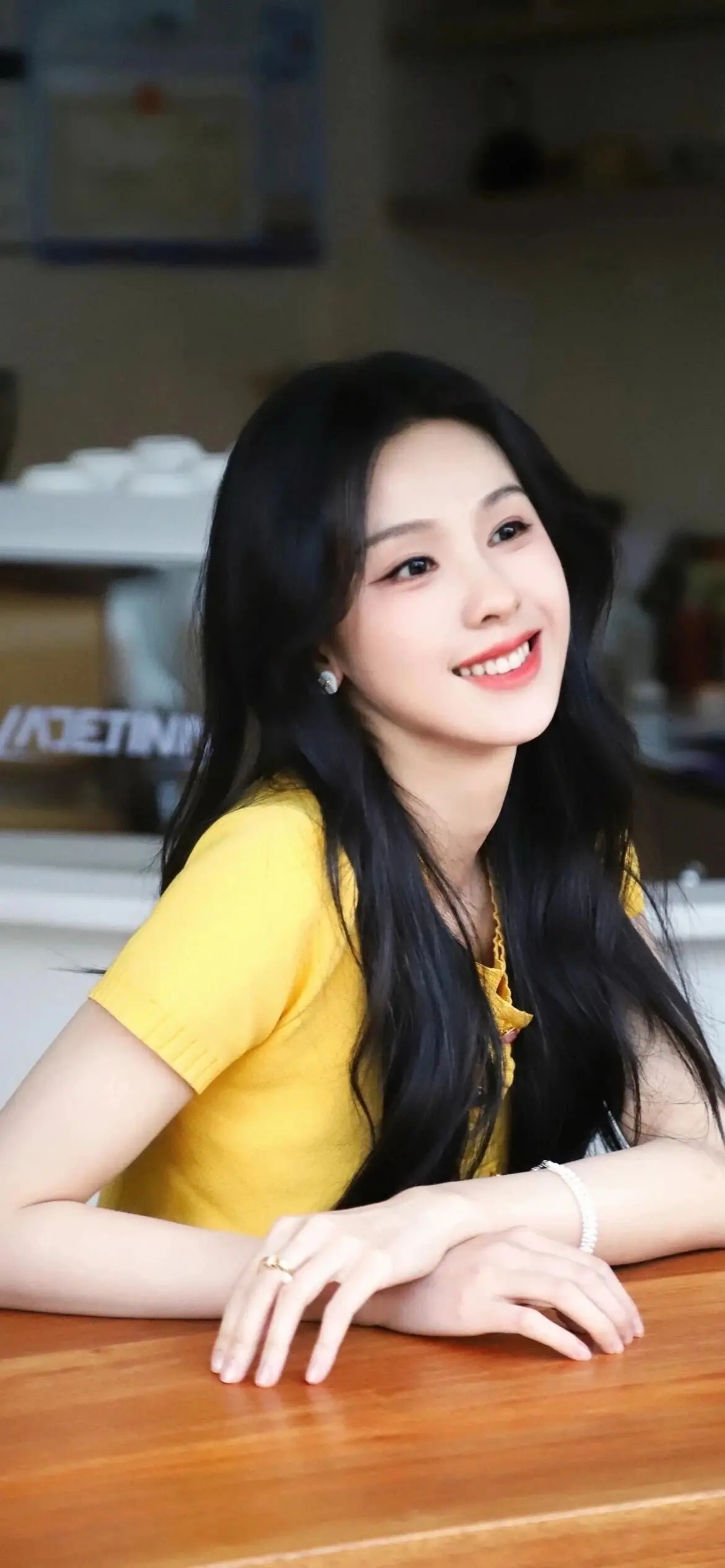陈都灵