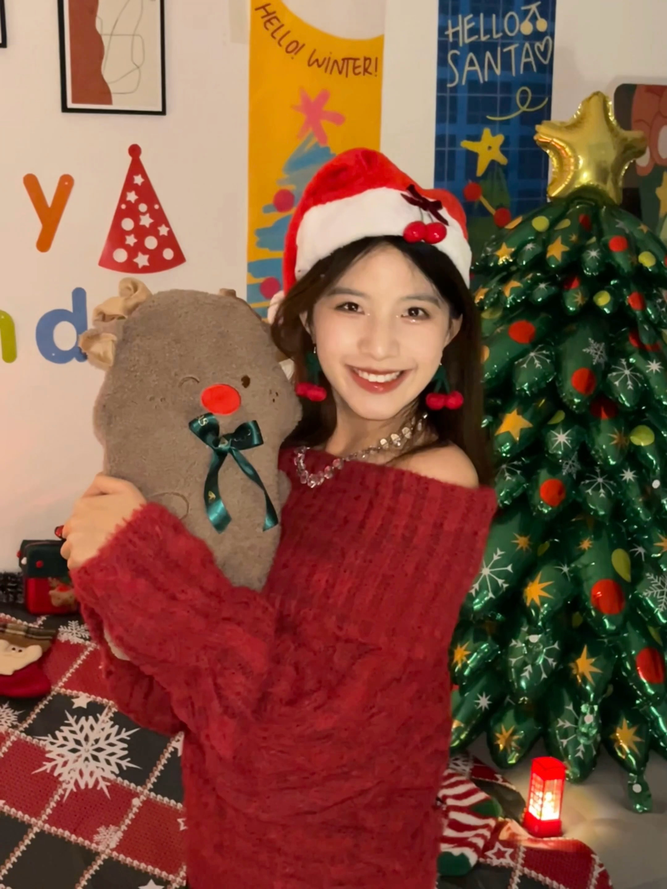 圣诞碎片🧩（把自己家装扮成圣诞小屋好温馨！太好拍了以至于照片根本发不完…[羞嗒