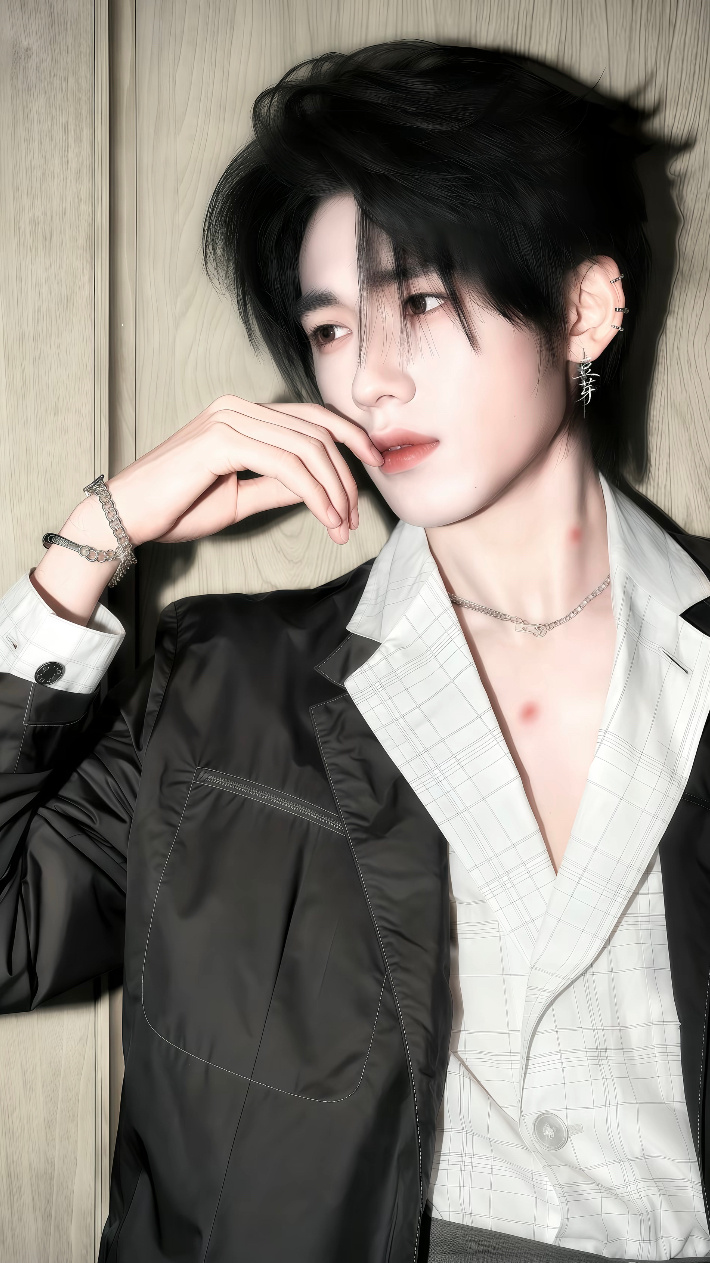 宋鼠标  ıllıııllıl ♡°.•世界依旧热闹，但我的偏爱与例外，永久定格