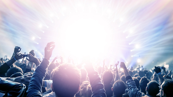 华纳兄弟股东批准派拉蒙天舞收购协议