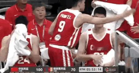廖三宁三分球再进，中国男篮领先30分了，终于上李悦洲了。中国男篮vs喀麦隆男篮中