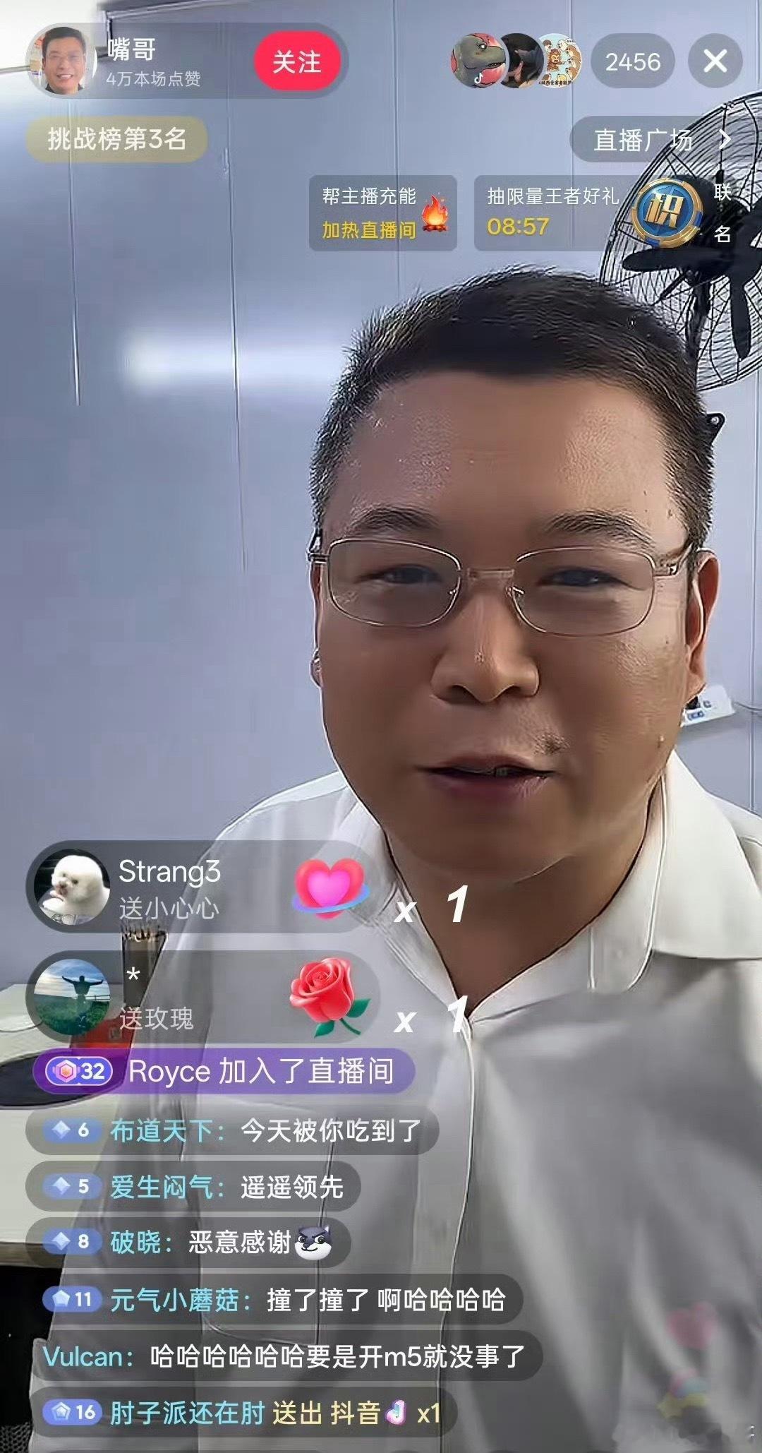 这下知道余承东的影响力了吧？就一个模仿者，就已经热度这么高了，全网刷屏。玩梗归玩