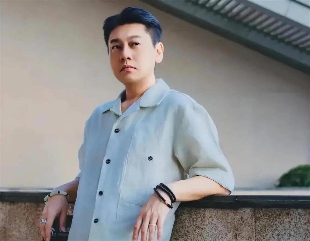 朱孝天实名举报五月天公司！这波维权比演唱会还炸场，中国音乐人该觉醒了！
 
家人