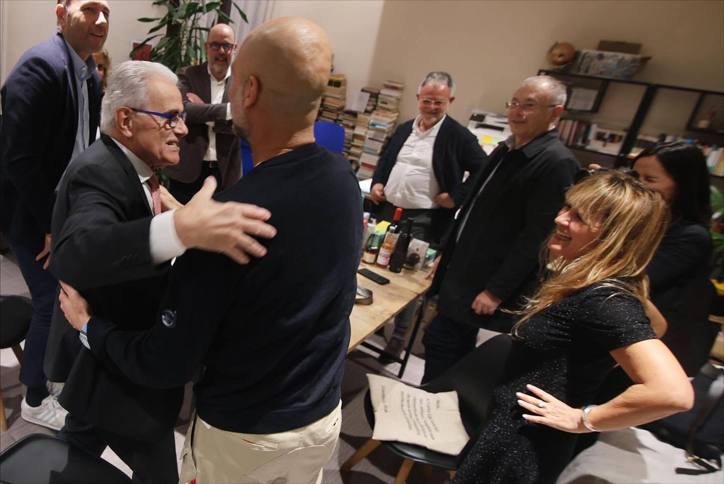 前几天在巴塞罗那参加库加特医生个人传记《带着行李箱和梦想的男孩》新书发布会的图片