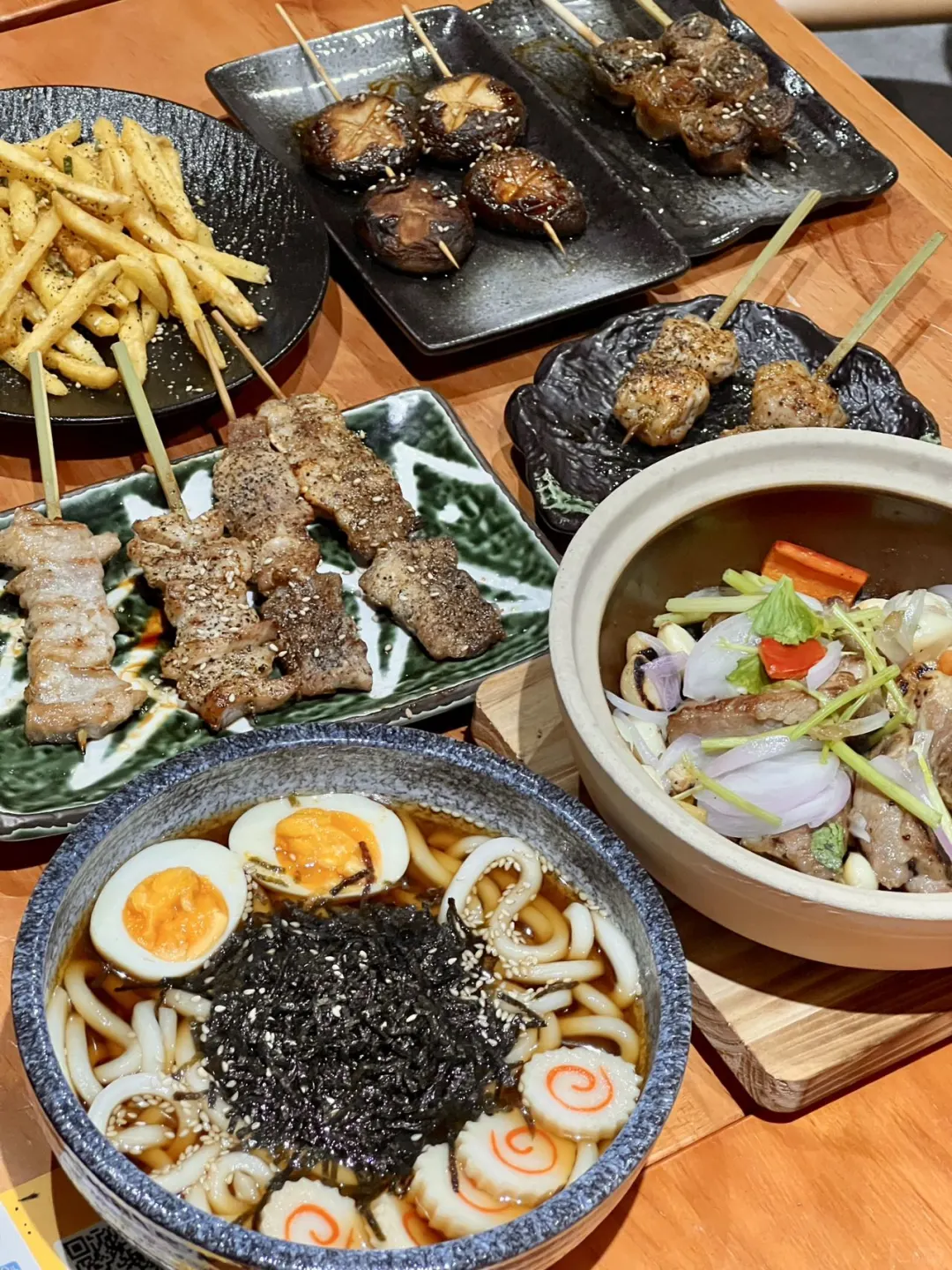 在杭州！吃个夜宵还能碰到明星！！