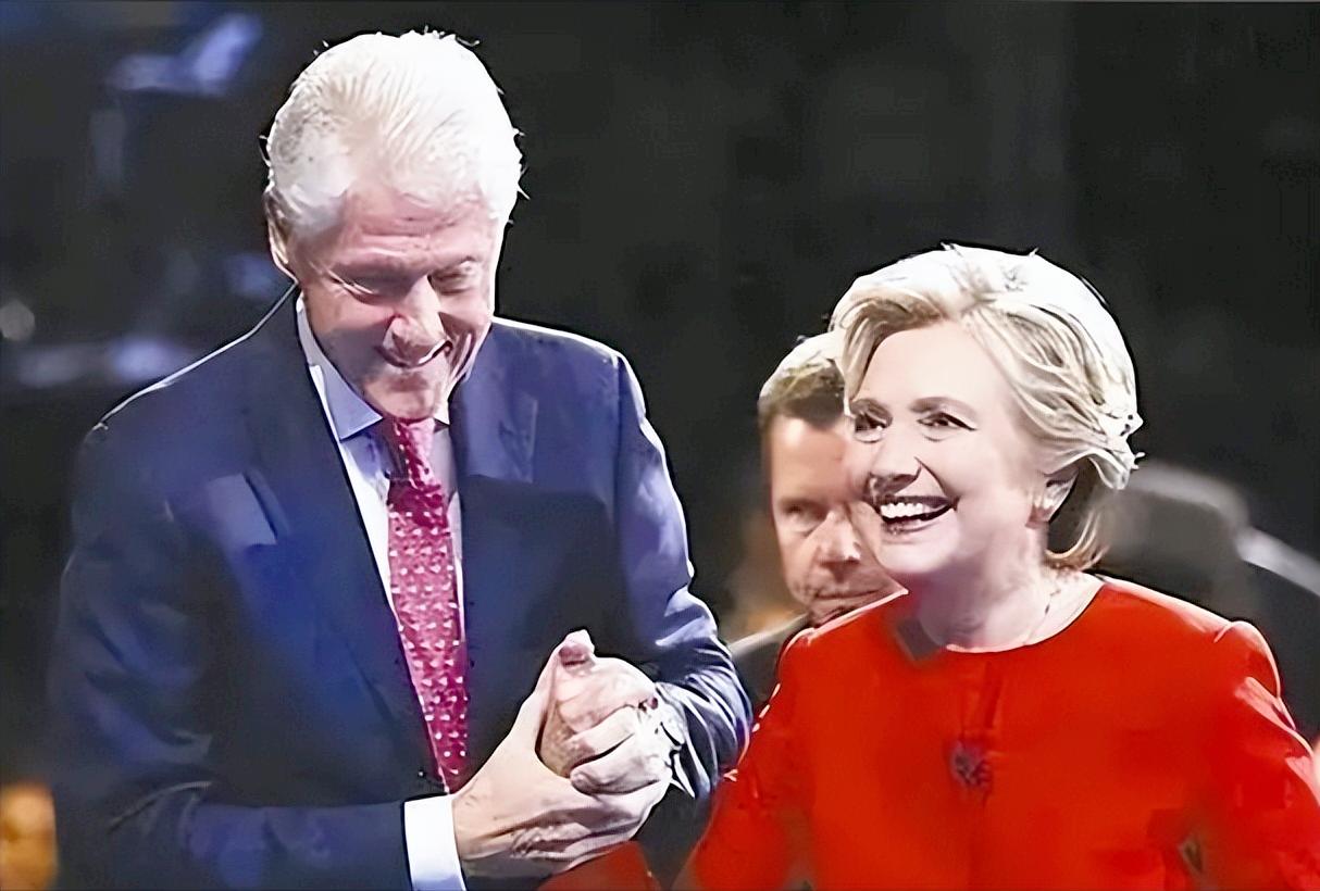 美国前总统克林顿和妻子终于扛不住了，松口要去国会众议院交代跟爱泼斯坦的破事。
 