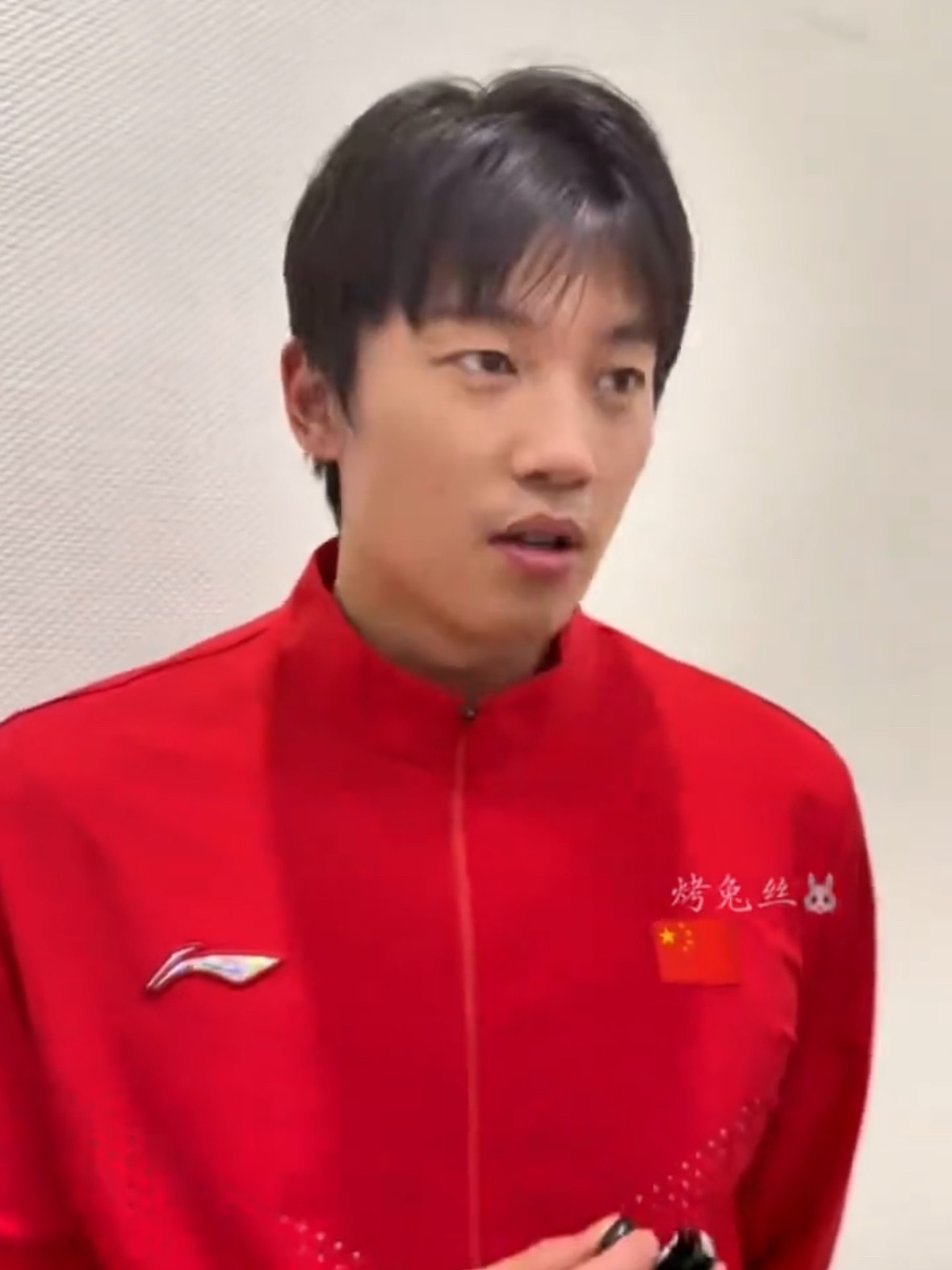 好喜欢截他这种懵懵的表情